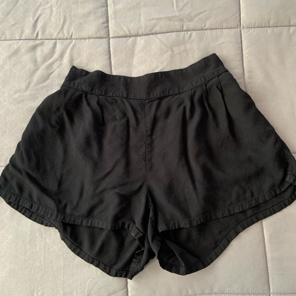 American Eagle Short